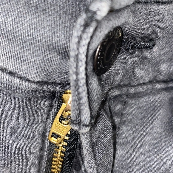 Levi’s black grey means jean slim cut size 28/30 - Picture 3 of 10